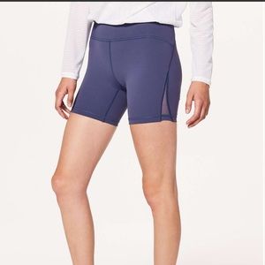 Lululemon Train Times Short *6" in Moody Blues. Women’s size 4